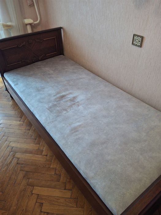 Кровать односпальная