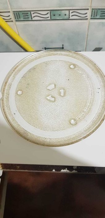 Мiкрохвильова пiч Samsung