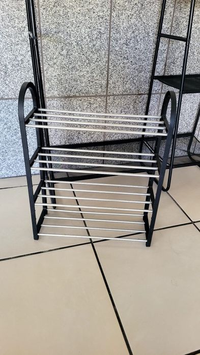 Arara para  roupas/cabideiro