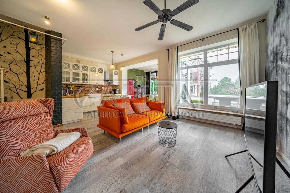 Таунхаус з терасою/газ/на березі річки/КМ Сонячний Луч, Козин