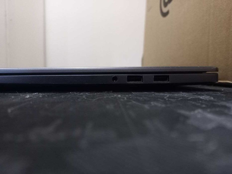 Huawei Matebook D15 15.6 i5 1135G7 8GB 256GB + Teclado + Rato