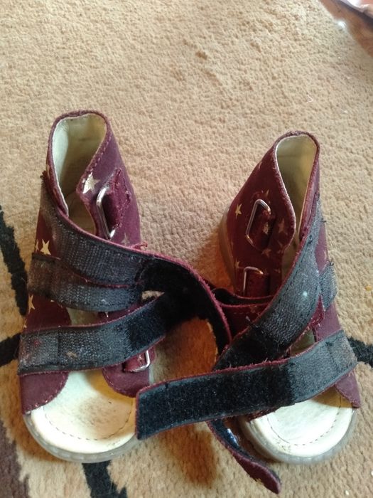 Buty/sandałki do ortez
