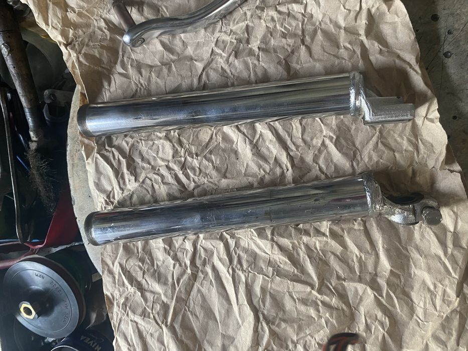 Продам   шпиці на яву 634 тормозну лапку