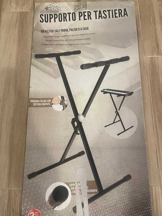 Teclado eletrónico Yamaha PSR E243 com suporte