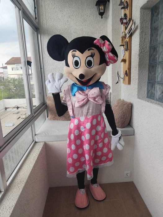 Aluguer de Fatos de Mascotes Mickey e Minnie