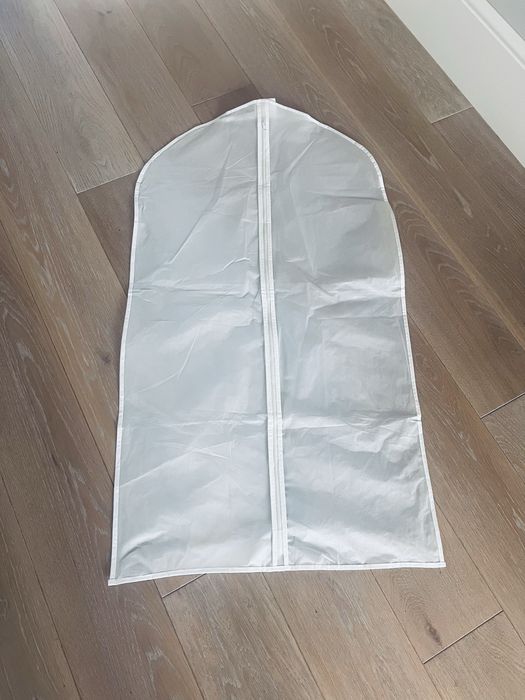 Pokrowiec na ubrania krótki