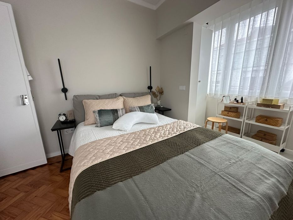 [140x200] Cama Ikea SAGESUND + Colchão Sklum JANICE