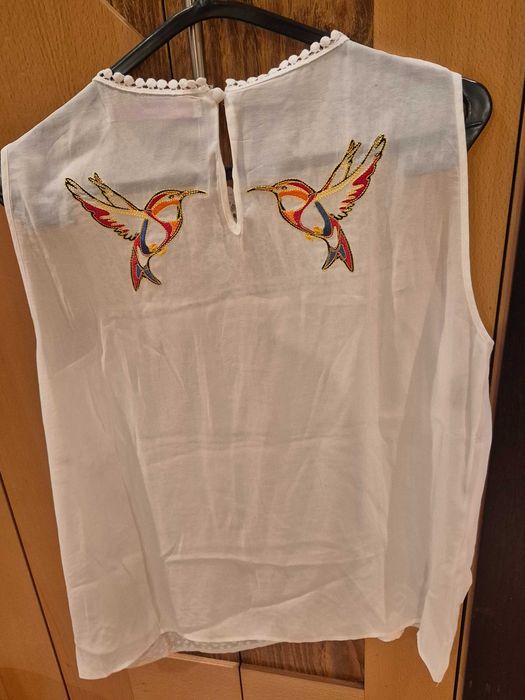 Blusa branca da Desigual