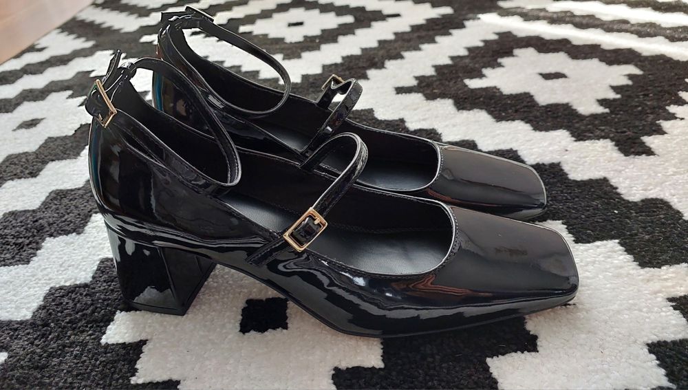Туфлі  жіночі лакові