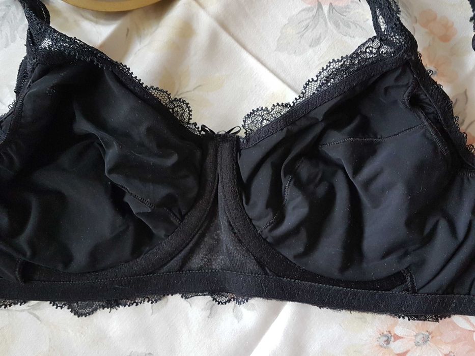 biustonosz Amoena Aurelie 70C  amazonki