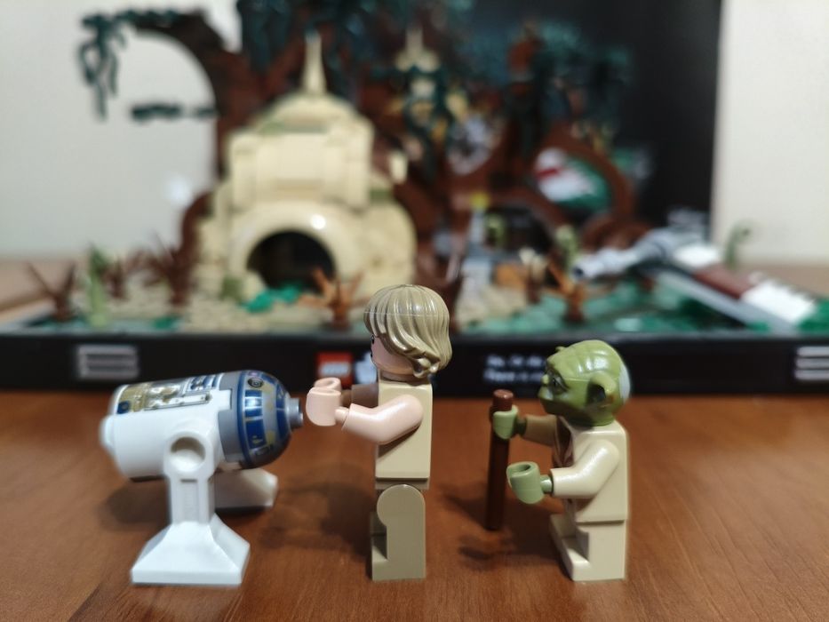 LEGO star wars dagobah diorama