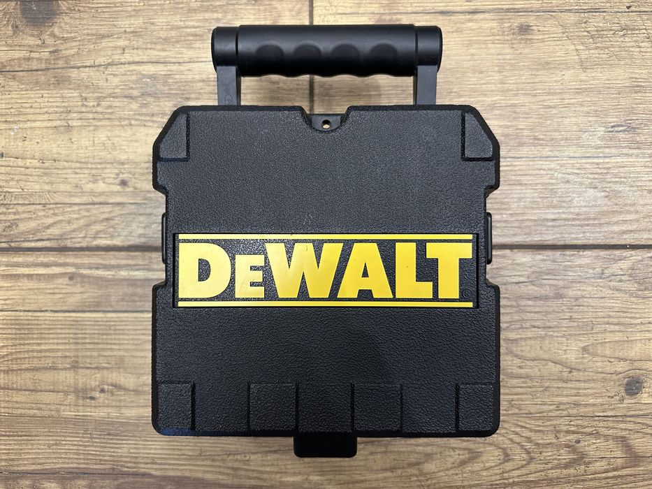 Czerwony laser krzyżowy DeWalt DW088 | 2024r.