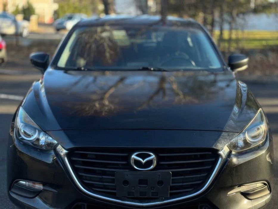 Mazda 3 Touring      2017