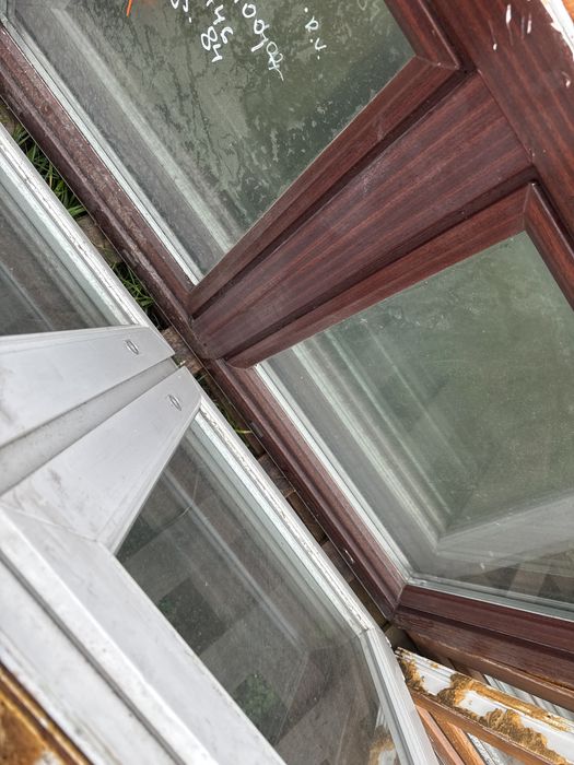 1x okno pcv 146x84  machon biale rozwierno uchylne, transport RU