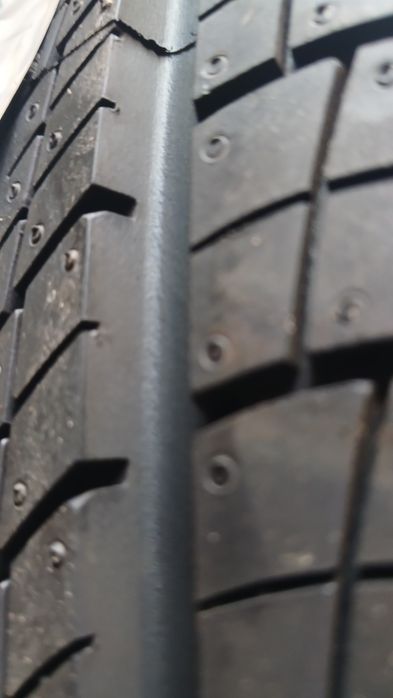 245 65 17 Hankook Dynapro HP2