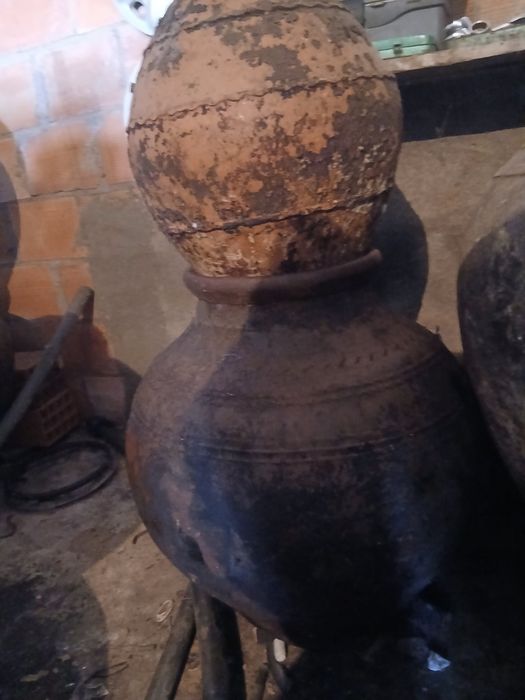 Talhas antigas em bom estado