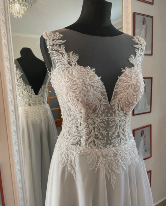 Suknia ślubna zwiewna