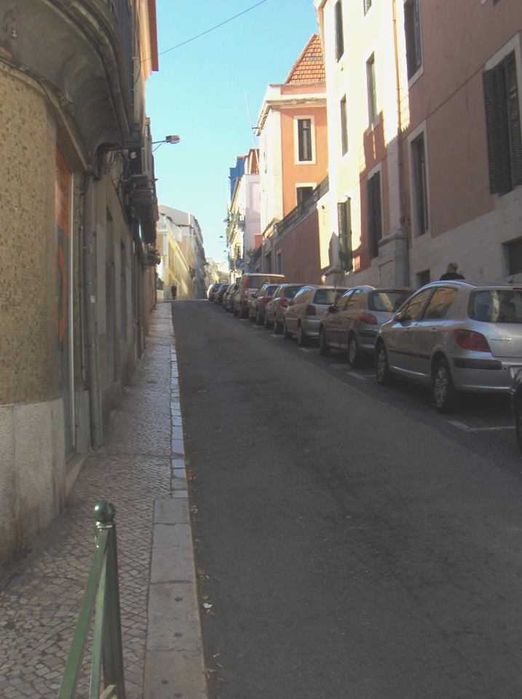 Arrenda-se T3+ sotão Entre  Largo do Rato Campo de Ourique