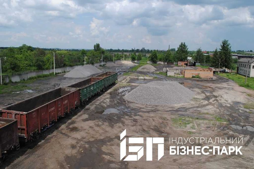 Оренда ділянка від 0.02 га з приміщеннями під бізнес у м. Червоноград