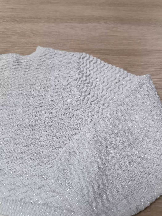 Popielate bolerko sweter srebrna nitka kwiat 'H&M' 92