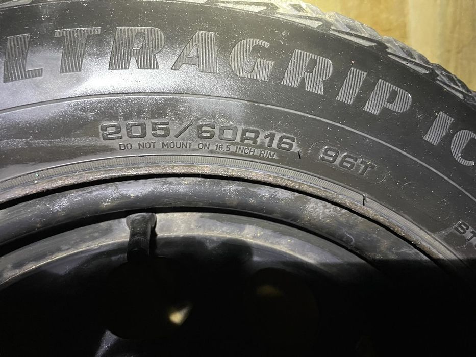 Продам колеса з дисками Р16 5/112