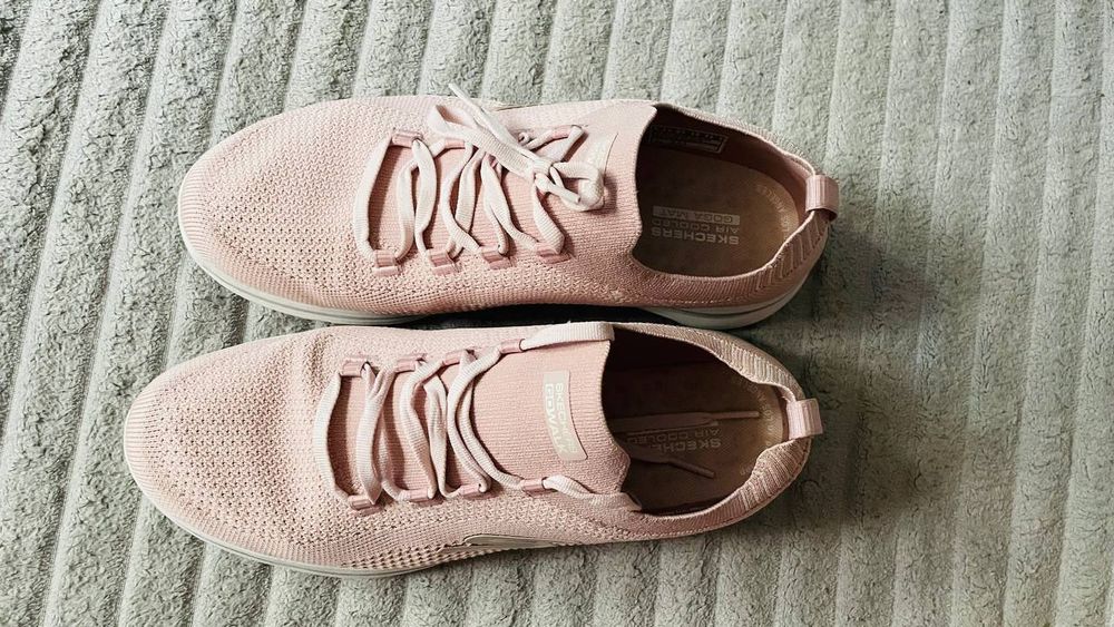 Кросівки Skechers Go Walk Air-Cooled Goga Mat, рожеві, розмір 39