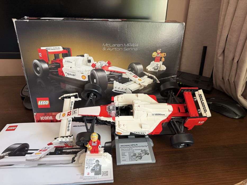 LEGO Icons McLaren MP4/4 i Айртон Сенна (10330) / Lego F1 / Lego Speed Champions