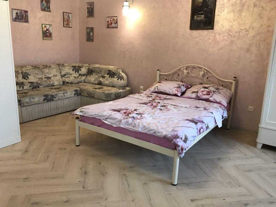 Оренда квартири подобово.  Сам центр- ЦУМ, Погодинно, подобово