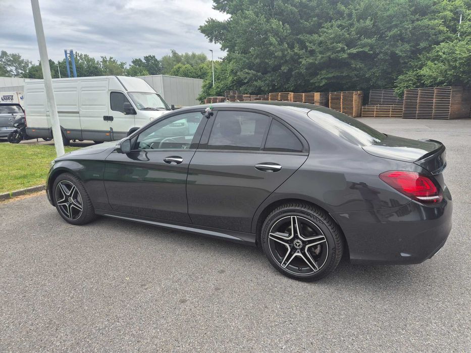 Mercedes C300 DE 306cv AMG LINE