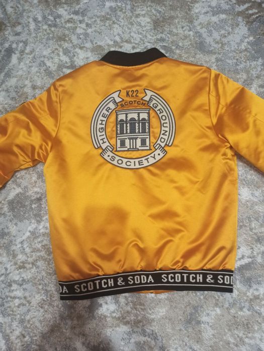 продаю бомбер куртка , розмір М,бренд SCOTCH & SODA