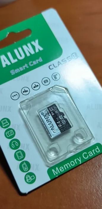 SD card, флешка, флеш карта пам'яті