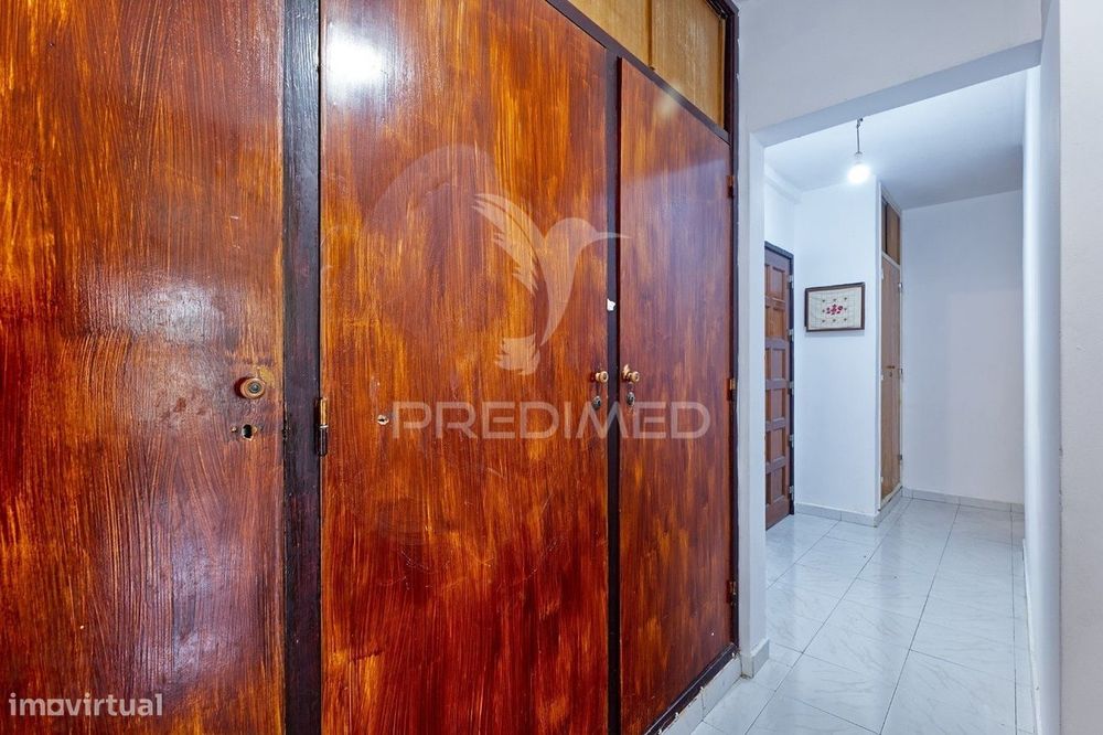 Apartamento T2 na Rua António Aleixo - Quinta do Rouxinol - Miratej...