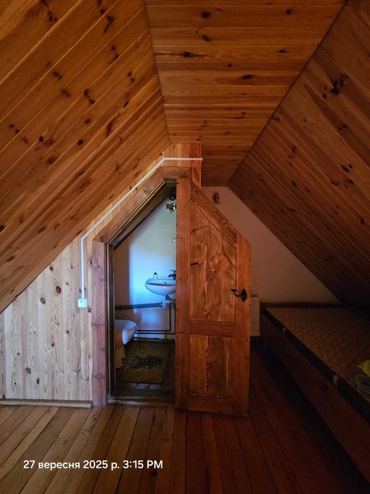 Продаж садиби  з номерами під здачу в Карпатах