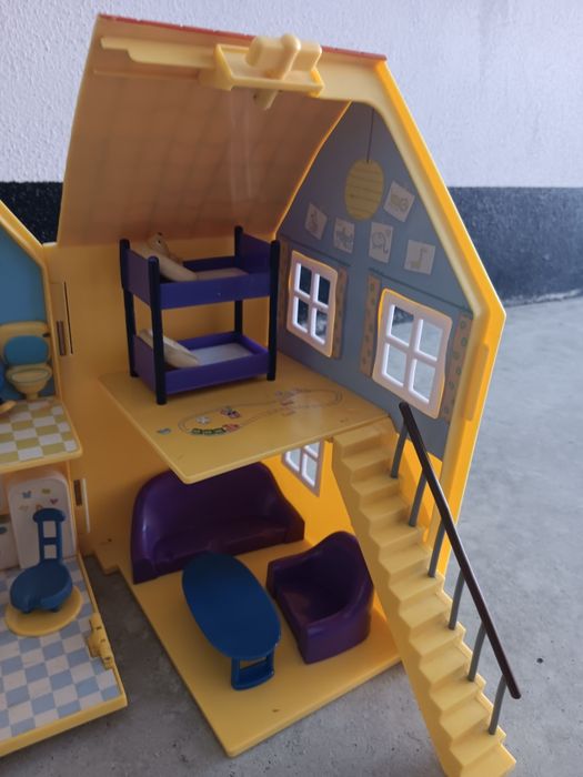 A casinha da Peppa e do Jorge