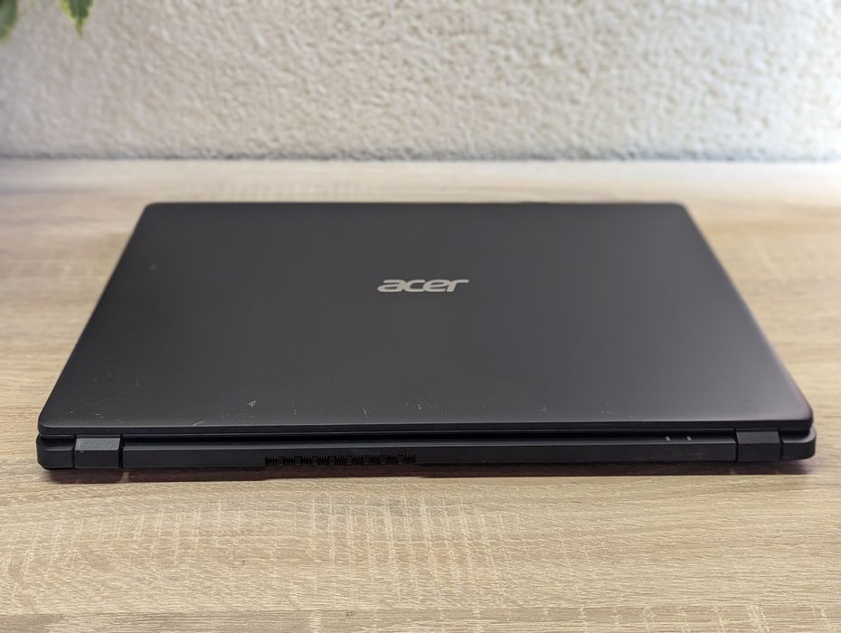 Продам класний ноутбук Acer Aspire A315
