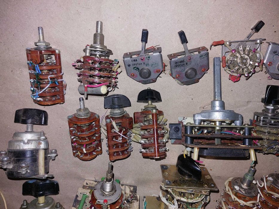 Переключатель галетный (галетник)