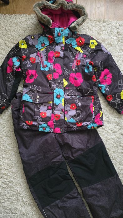 Зимовий комплект жля дівчинки на 9- 11 років
