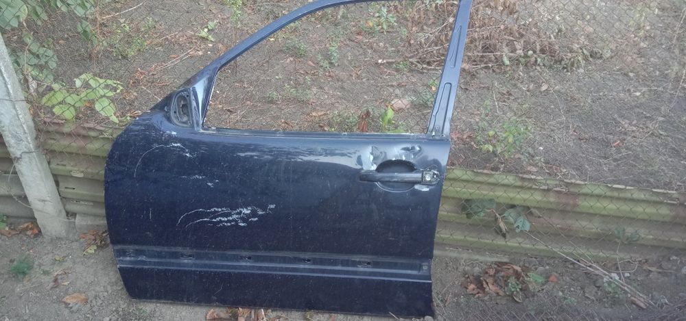 Дверь мерседес 210 ліва передня