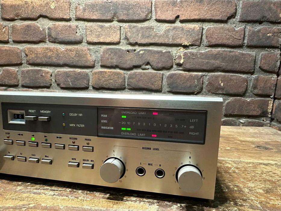 Magnetofon Dual C 828.