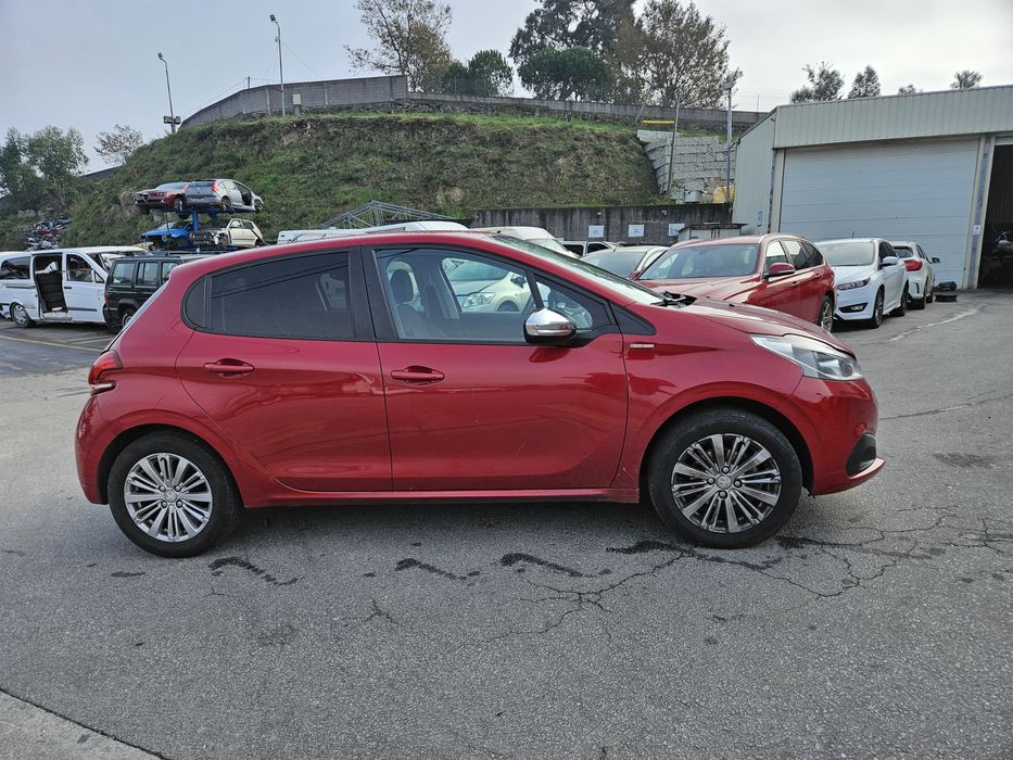 Peugeot 208 STYLE 1.2 VTi de 2017 para peças