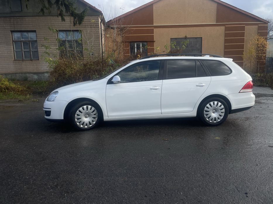 Volkswagen Golf 5 1.9TDI 2009 білий