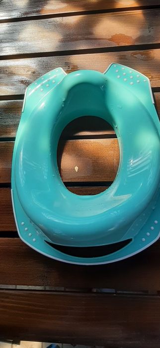 Дитяче сидіння на унітаз