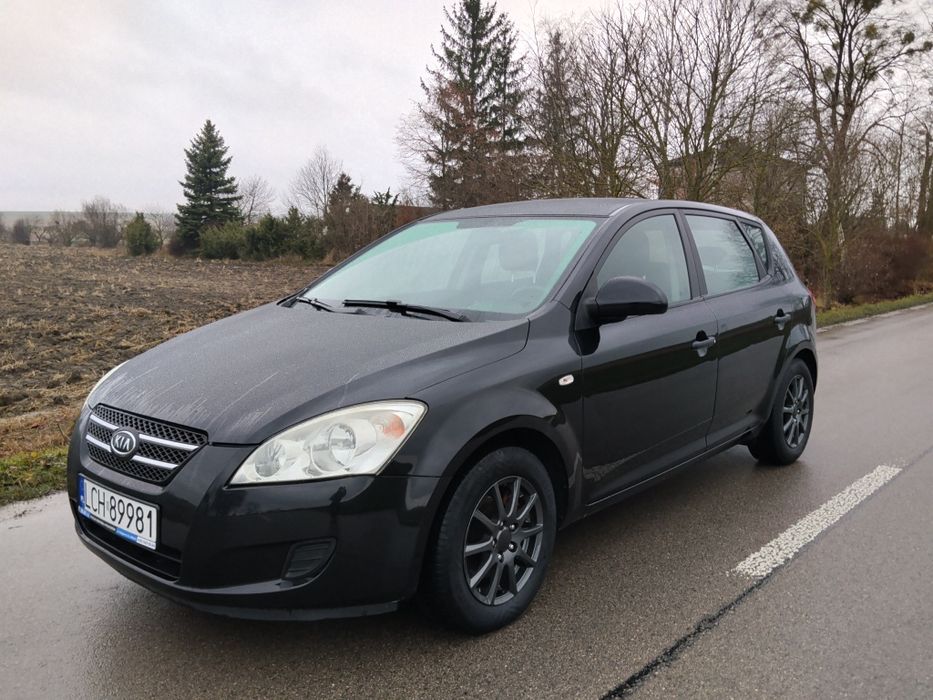 Kia Cee'd 1.4 Benz 2008r. Stan BDB Brak rdzy Przegląd na rok