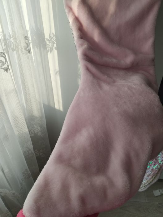 Рожевий плюшевий плед у формі хвоста