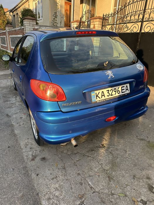 продам, або обміняю пежо 206