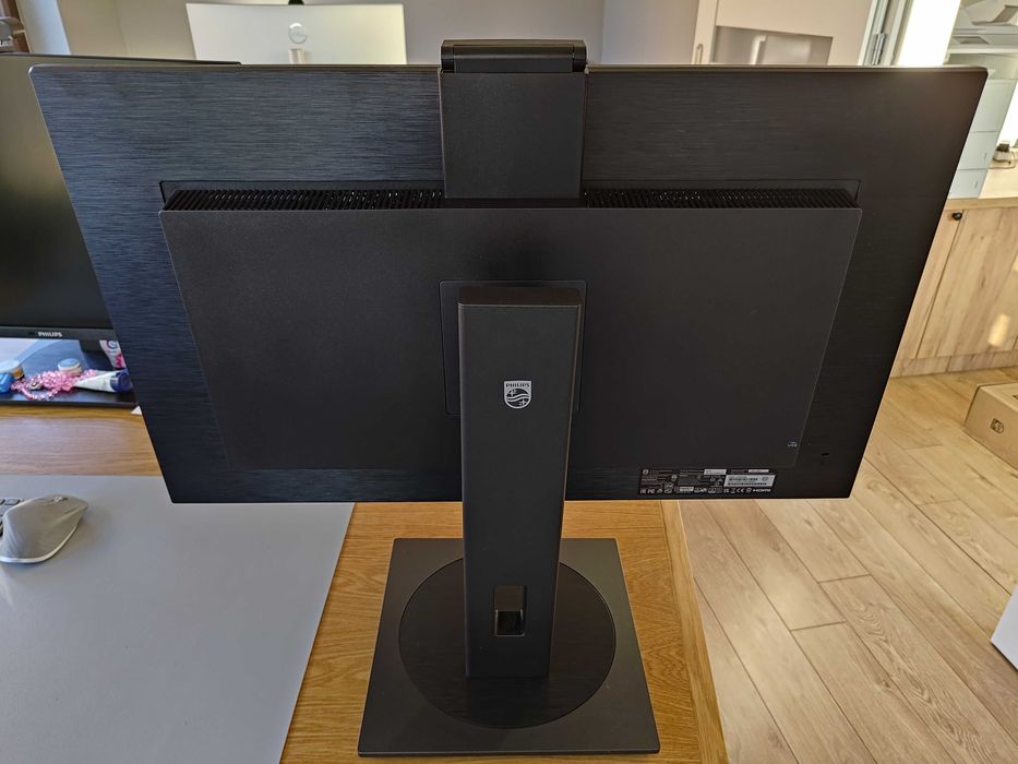 Monitor Philips  329P1H | 32" | 4K | USB-C | Kamera