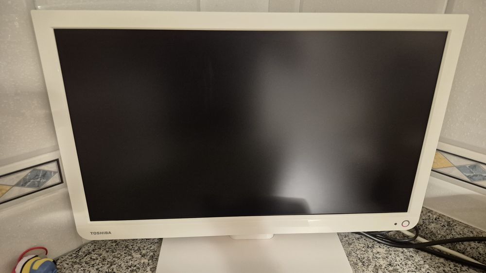 Televisão LED Toshiba (22 polegadas )