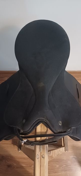 Siodlo wszwchstronne 15,5 cala. Łęki wymienne.