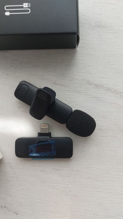 Петличний мікрофон