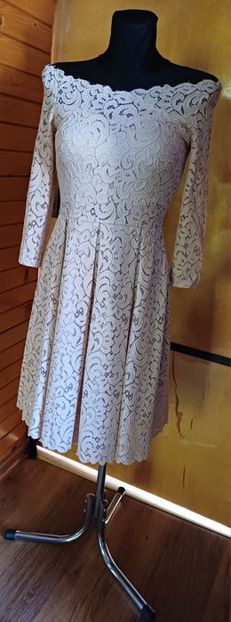 Piękna koronkowa sukienka Orsay